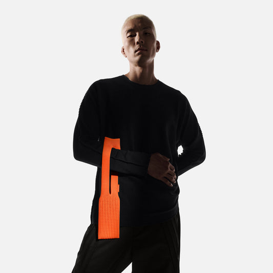 Luxury 3D-Knitted iPhone Pocket – Minimal & Stylish (Short Strap  – Minimal Neck Carry)